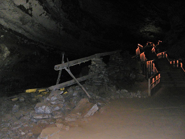 Mining operations at Mammoth Cave